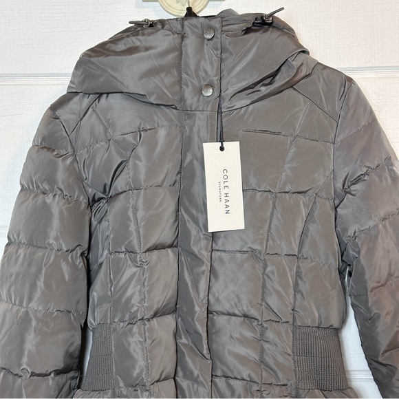 Cole Haan NWT Quilted Mid-Length Down Puffer Coat with Attached Hood XS Grey - Picture 3 of 11